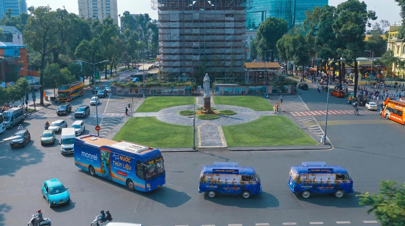 Monrei Saigon - Thành phố Nước thủy liệu đầu tiên tại Việt Nam 38 Bustour Monrei Saigon Mitsubishi